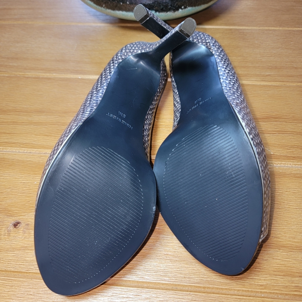 Nine West "Chantilly" Pumps - Size 8‎ - Picture 8 of 8